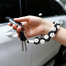 Load image into Gallery viewer, Floral Loop Macrame Wristlet