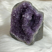 Load image into Gallery viewer, Amethyst Cluster